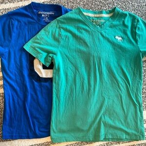 Abercrombie Kids two (2) pack boys t-shirts size 7/8
